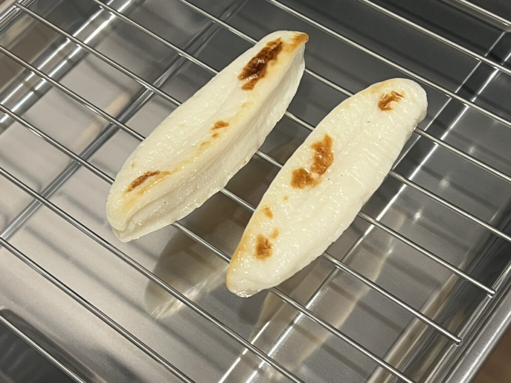 凍ったままの笹かまぼこをオーブントースターで焼く