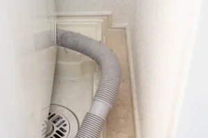 勾配が取れていない排水ホース